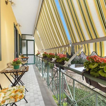Millie Sorrento Suites Buitenkant foto