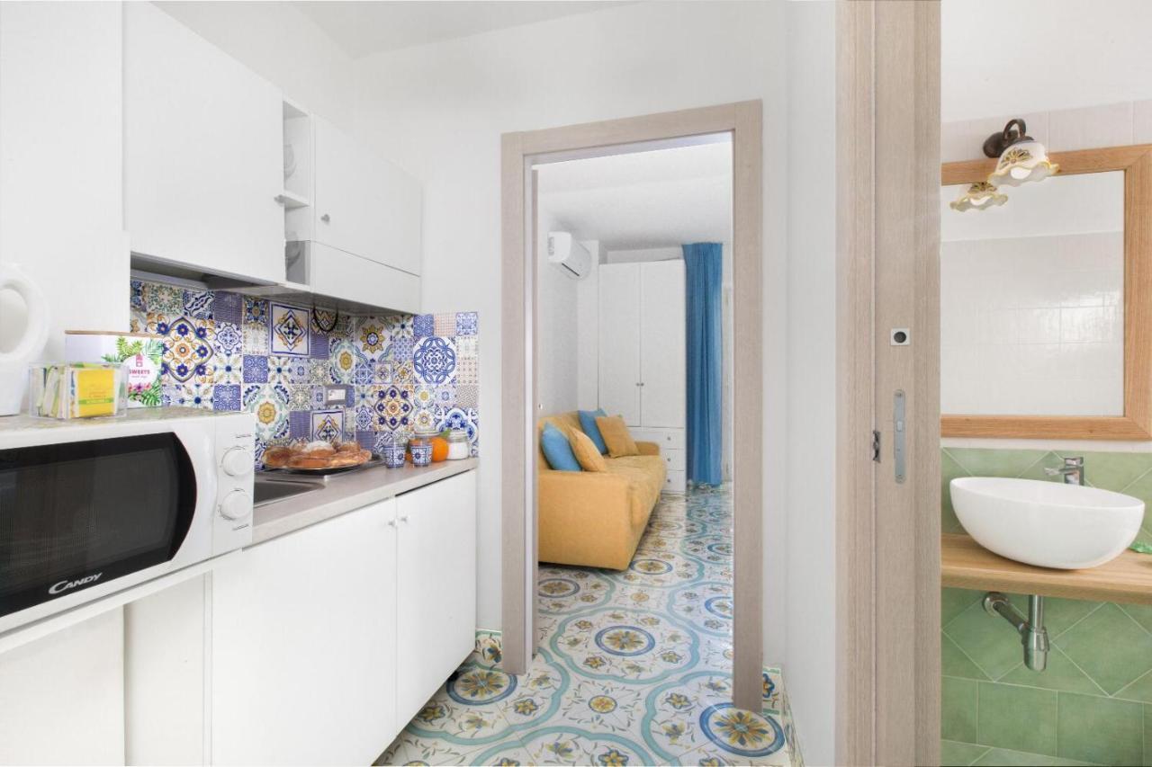 Millie Sorrento Suites Buitenkant foto