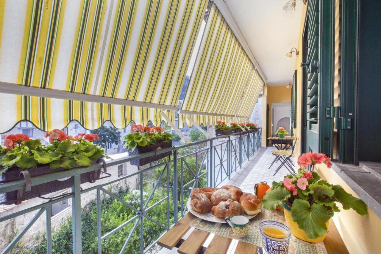 Millie Sorrento Suites Buitenkant foto