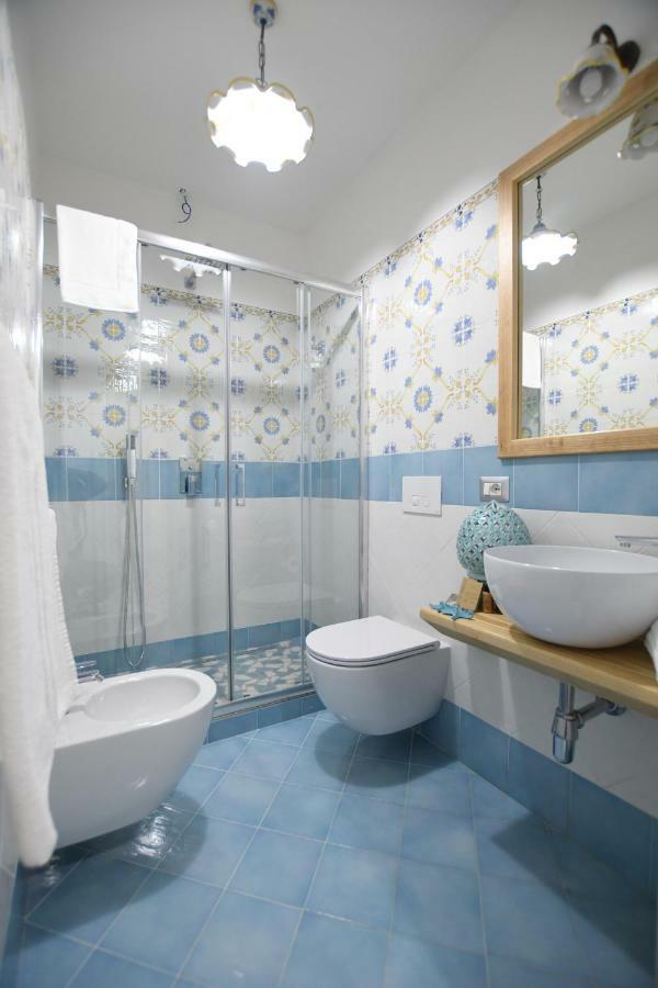 Millie Sorrento Suites Buitenkant foto